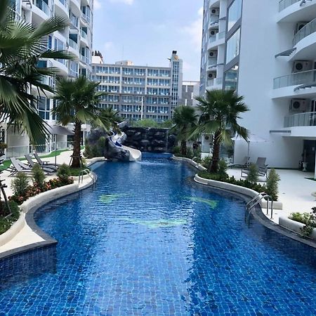 Luxury Business Suits In Grand Avenue By Pattaya City Estates Kültér fotó