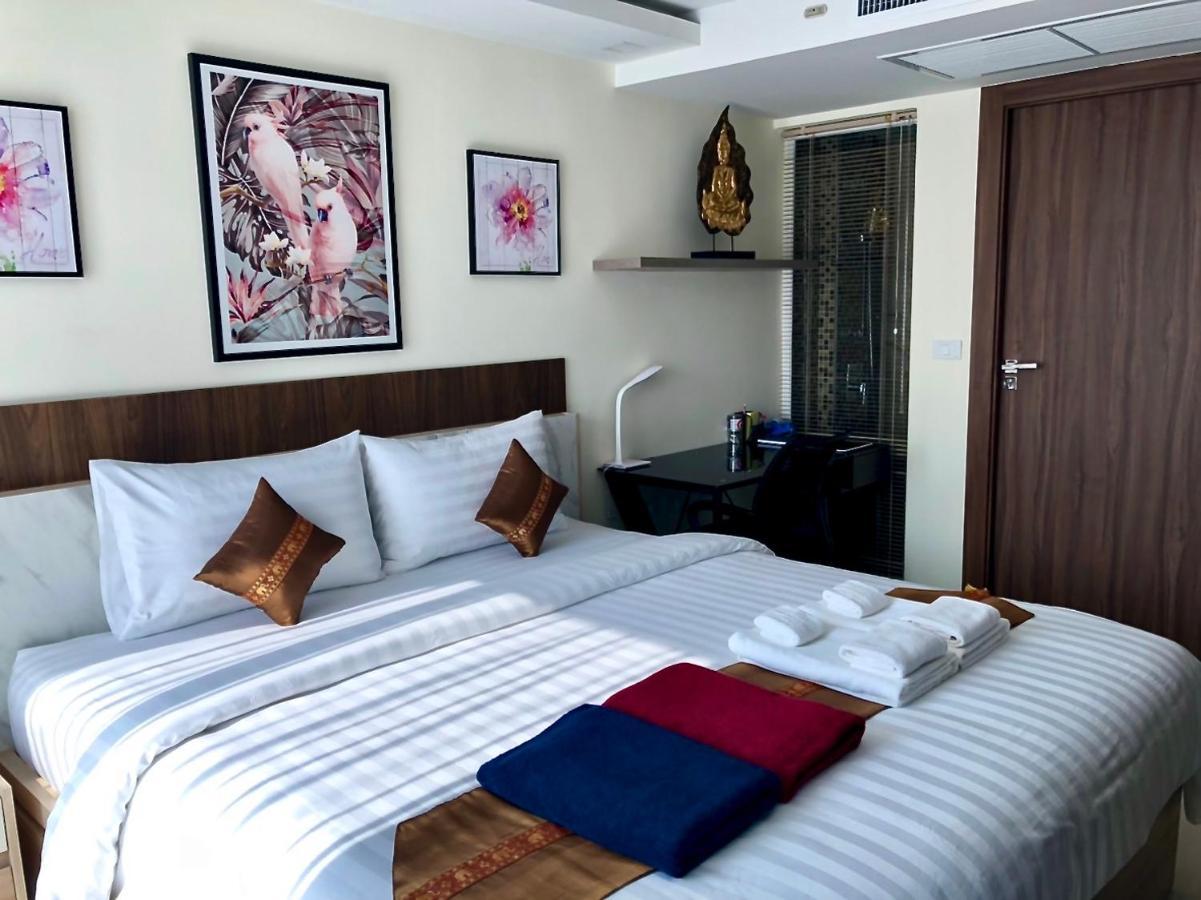 Luxury Business Suits In Grand Avenue By Pattaya City Estates Kültér fotó