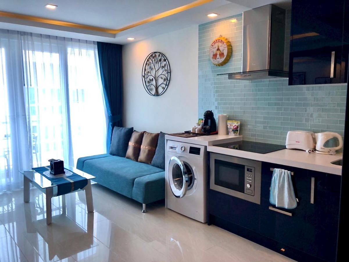 Luxury Business Suits In Grand Avenue By Pattaya City Estates Kültér fotó