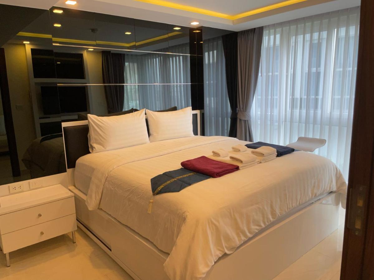 Luxury Business Suits In Grand Avenue By Pattaya City Estates Kültér fotó