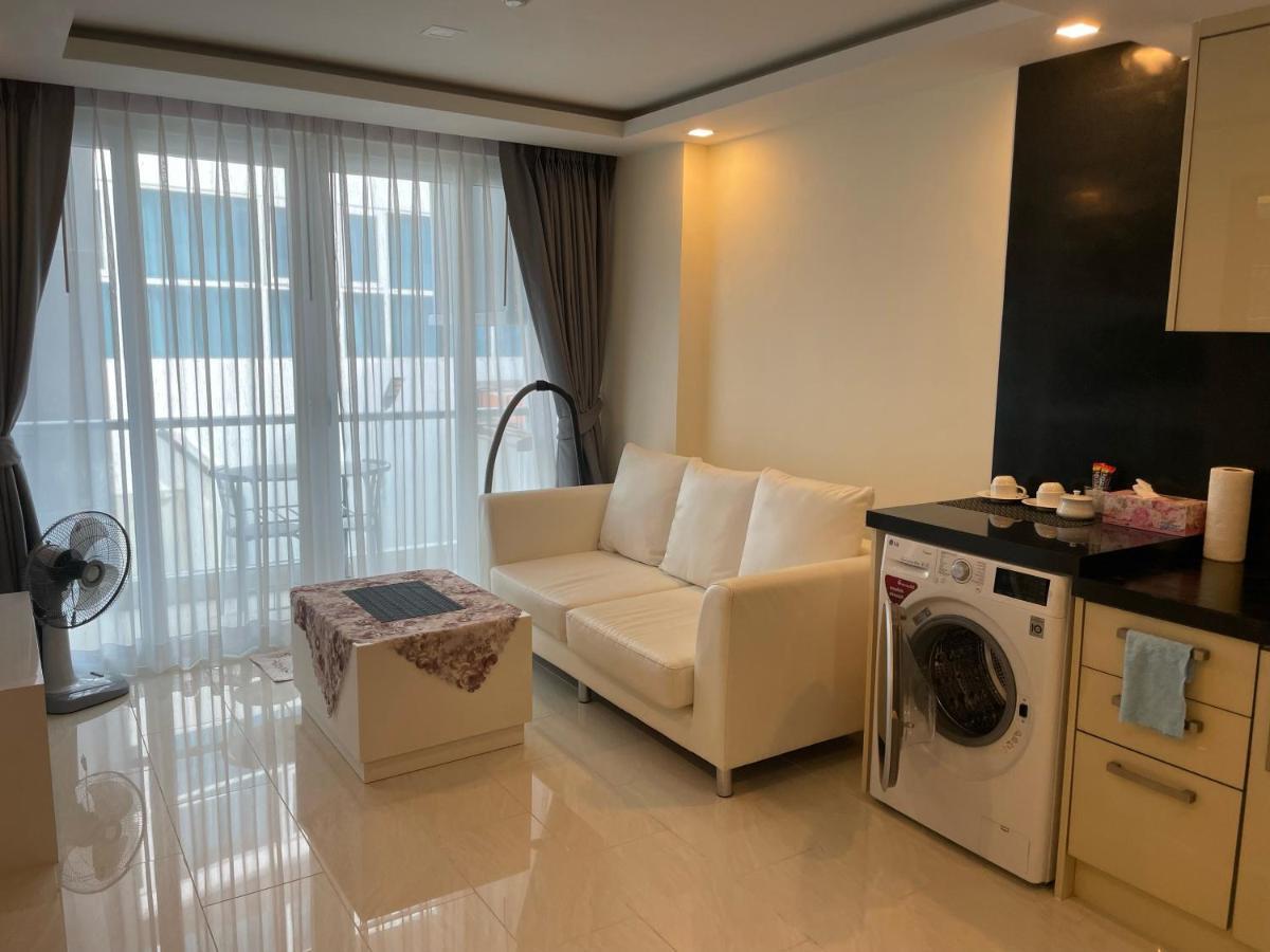 Luxury Business Suits In Grand Avenue By Pattaya City Estates Kültér fotó