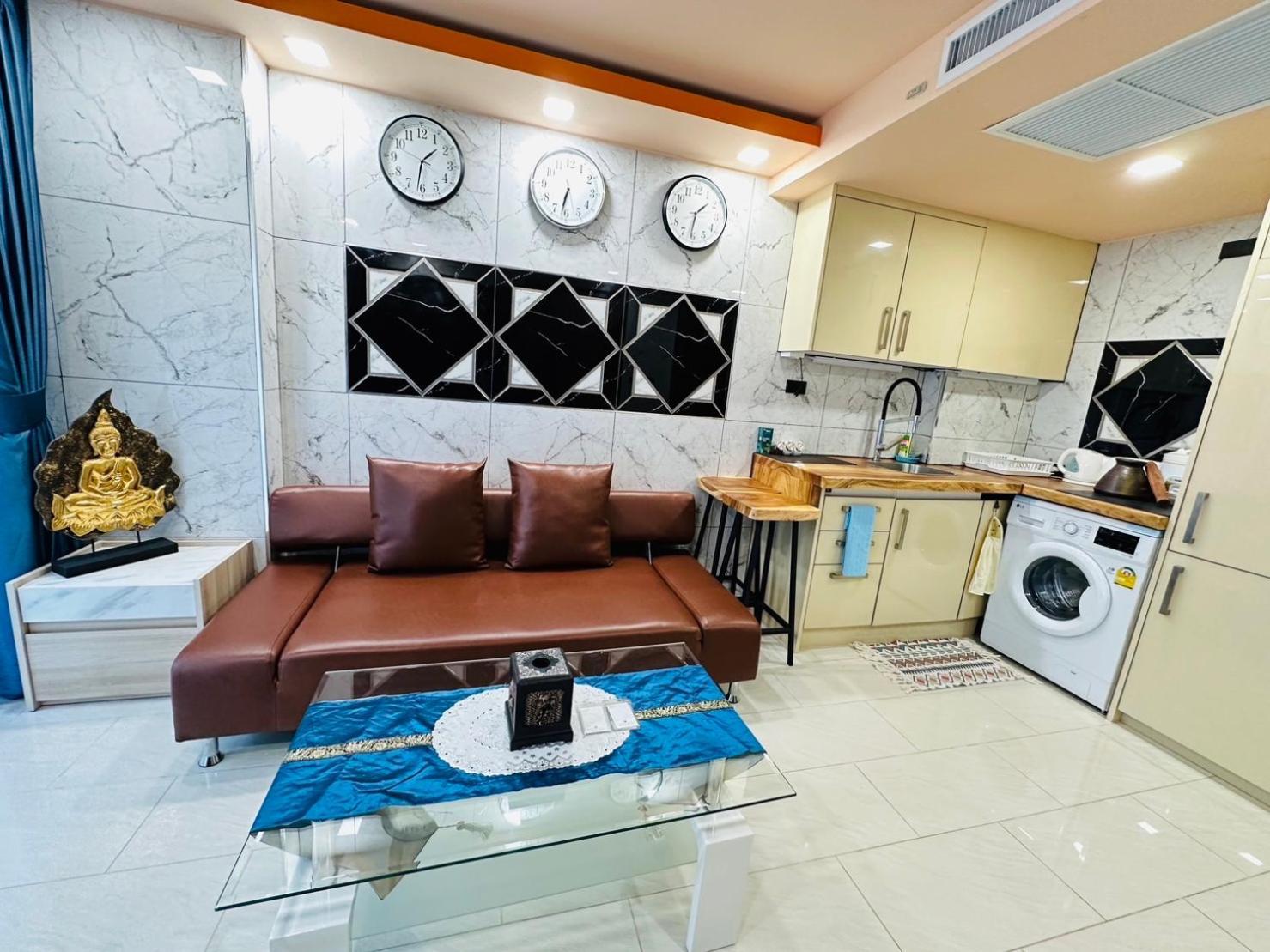 Luxury Business Suits In Grand Avenue By Pattaya City Estates Kültér fotó