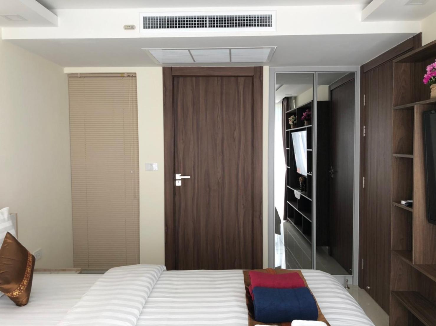 Luxury Business Suits In Grand Avenue By Pattaya City Estates Kültér fotó