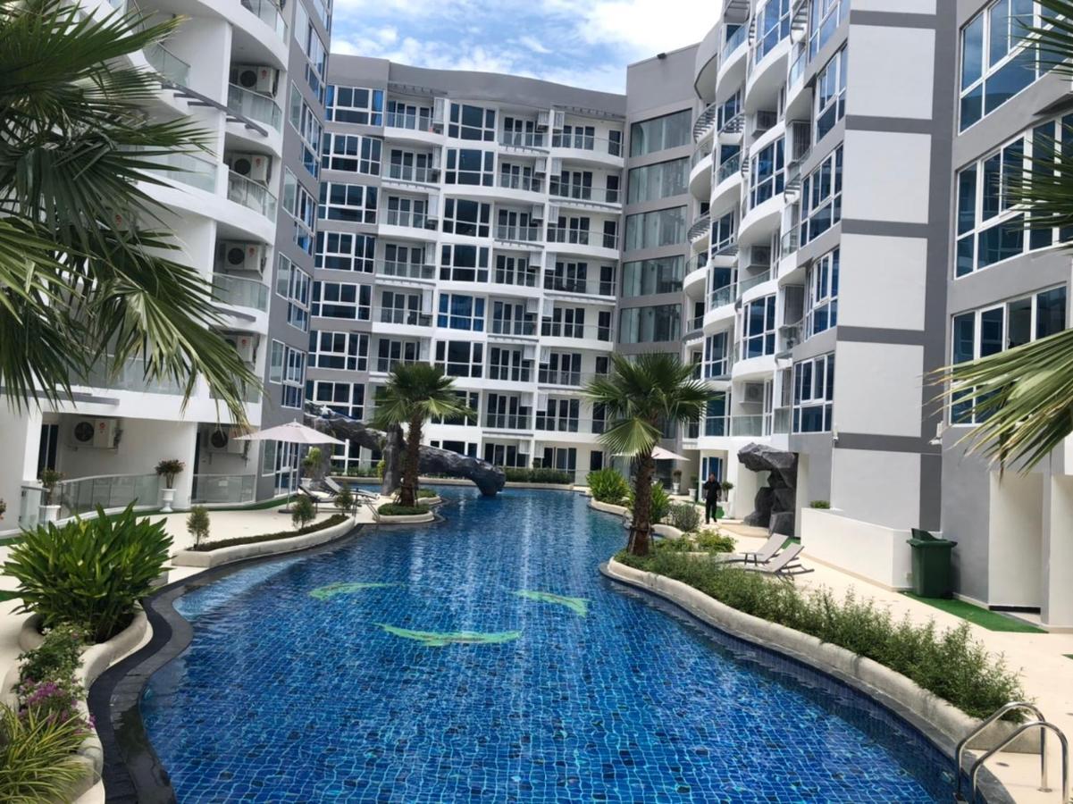 Luxury Business Suits In Grand Avenue By Pattaya City Estates Kültér fotó